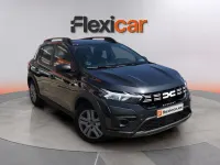 Usado Dacia Sandero Essentiel 101 CV (74 kW) 2023 Gris Berlina