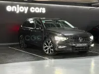 Begagnad VW Passat Executive 150 HK (110 kW) 2022 Grå Kombi