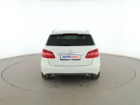 Usado Mercedes B200 Urban 136 CV (100 kW) 2015 Blanco Utilitario
