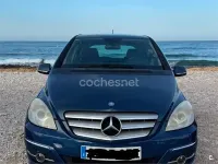Usado Mercedes B180 109 CV (80 kW) 2008 Azul Monovolumen