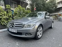 Usado Mercedes C200 Avantgarde 136 CV (100 kW) 2010 Gris / plata Berlina