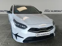 Usado Kia Ceed Sportswagon Style 100 CV (73 kW) 2025 Blanco Familiar