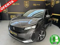 Usado Peugeot 3008 Allure 130 CV (95 kW) 2021 Gris / plata SUV