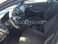 Usado Ford Focus Trend 100 CV (73 kW) 2013 Gris / plata Familiar