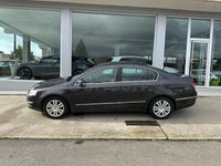 Usado VW Passat Highline 140 CV (102 kW) 2006 Negro Berlina