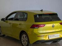 Usado VW Golf VIII Life 131 CV (96 kW) 2020 Verde lima Berlina