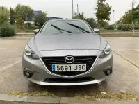 Usado Mazda 3 Style 120 CV (88 kW) 2016 Gris / plata Berlina