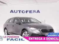 Usado Skoda Octavia Ambition 150 CV (110 kW) 2023 Gris / plata Familiar