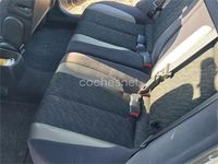 Usado Mazda 323F 115 CV (84 kW) 2000 Blanco Berlina