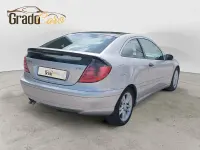 Usado Mercedes C220 143 CV (105 kW) 2002 Gris / plata Berlina