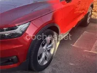 Usado Volvo XC40 Business Edition 150 CV (110 kW) 2019 Rojo SUV
