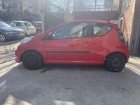 Usado Citroën C1 68 CV (50 kW) 2008 Rojo Utilitario