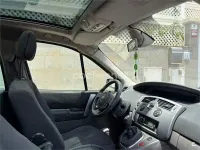 Usado Renault Scenic E-Tech Dynamique 105 CV (77 kW) 2008 Gris / plata Monovolumen