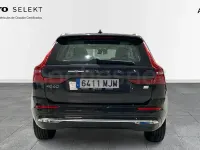 Usado Volvo XC60 Plus 350 CV (257 kW) 2023 Gris / plata SUV