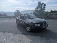 Usado VW Golf Cabriolet Highline 90 CV (66 kW) 2001 Negro Descapotable