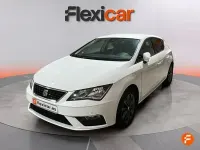 Usado Seat Leon Style 130 CV (95 kW) 2019 Blanco