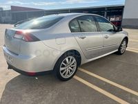 Usado Renault Laguna III Dynamique 110 CV (80 kW) 2011 Gris / plata Berlina