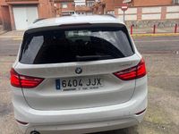 Usado BMW 218 Comfort Edition 150 CV (110 kW) 2015 Blanco Familiar