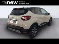 Usado Renault Captur Zen 131 CV (96 kW) 2019 Negro SUV