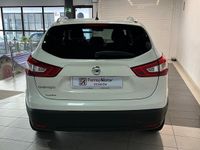 Usado Nissan Qashqai N-Connecta 116 CV (85 kW) 2017 Blanco SUV