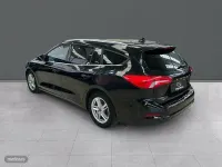 Usado Ford Focus Trend+ 120 CV (88 kW) 2021 Negro Familiar