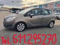 Usado Opel Meriva Enjoy 101 CV (74 kW) 2011 Gris Monovolumen