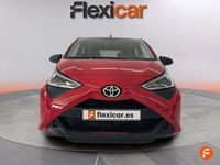 Usado Toyota Aygo X-play 72 CV (52 kW) 2022 Rojo Utilitario