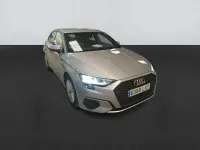 Usado Audi A3 110 CV (80 kW) 2022 Gris / plata Berlina