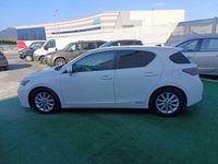 Usado Lexus CT200h 136 CV (100 kW) 2010 Blanco Utilitario