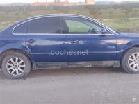 Usado VW Passat Trendline 130 CV (95 kW) 2001 Azul Berlina
