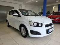 Usado Chevrolet Aveo LT 86 CV (63 kW) 2013 Blanco Berlina