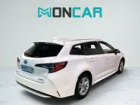 Usado Toyota Corolla Active 122 CV (89 kW) 2021 Blanco Familiar