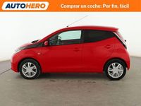 Usado Toyota Aygo X-play 72 CV (52 kW) 2018 Rojo Utilitario