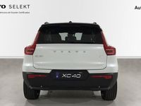 Usado Volvo XC40 Core 175 kW (238 CV) 2023 Blanco SUV