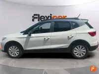 Usado Seat Arona Style 110 CV (80 kW) 2023 Blanco SUV