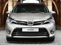 Usado Toyota Verso Business Edition 111 CV (81 kW) 2017 Rojo Monovolumen