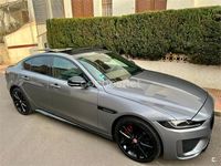 Usado Jaguar XE R-Dynamic 204 CV (150 kW) 2023 Gris / plata Berlina