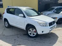 Usado Toyota RAV4 Executive 136 CV (100 kW) 2008 Blanco SUV