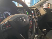 Usado Seat Leon Style 150 CV (110 kW) 2014 Blanco Familiar