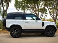 Usado Land Rover Defender SE 200 CV (147 kW) 2020 Gris / plata SUV