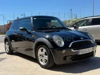 Usado Mini ONE 90 CV (66 kW) 2005 Negro Utilitario