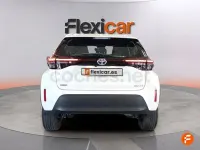 Usado Toyota Yaris Cross Active 116 CV (85 kW) 2023 Blanco SUV