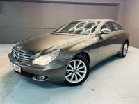 Usado Mercedes CLS320 224 CV (164 kW) 2006 Gris / plata Berlina