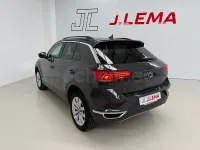 Usado VW T-Roc Advance 115 CV (84 kW) 2021 Gris / plata SUV