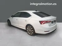 Usado Skoda Octavia Style 150 CV (110 kW) 2020 Blanco Berlina