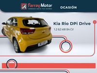Usado Kia Rio 84 CV (61 kW) 2022 Amarillo Berlina