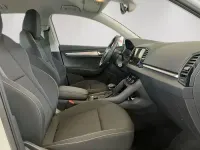 Usado Skoda Karoq Selection 150 CV (110 kW) 2025 Blanco SUV