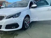 Usado Peugeot 308 SW Allure 130 CV (95 kW) 2019 Blanco Familiar