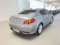 Usado Peugeot 508 Active 120 CV (88 kW) 2017 Gris Berlina