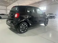Usado Smart ForFour Passion 71 CV (52 kW) 2016 Negro Utilitario